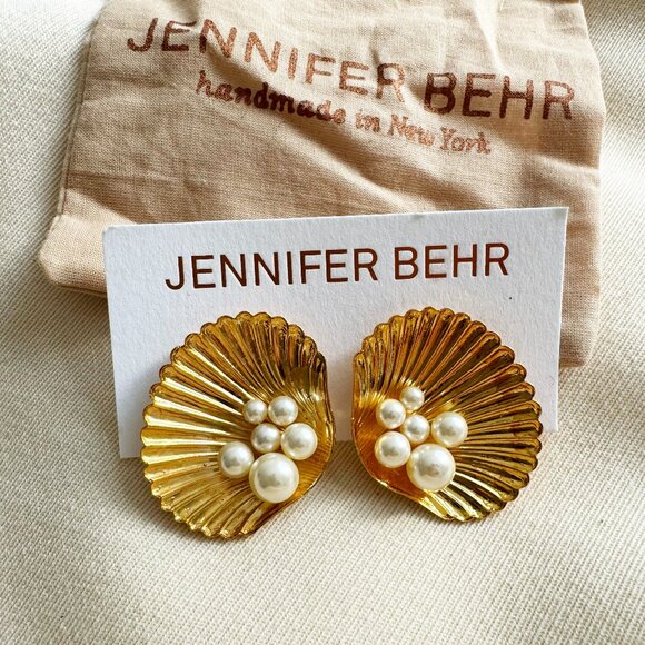 Jennifer Behr "Maricela" Seashell Earrings in Gold w Pearl - Picture 3 of 7